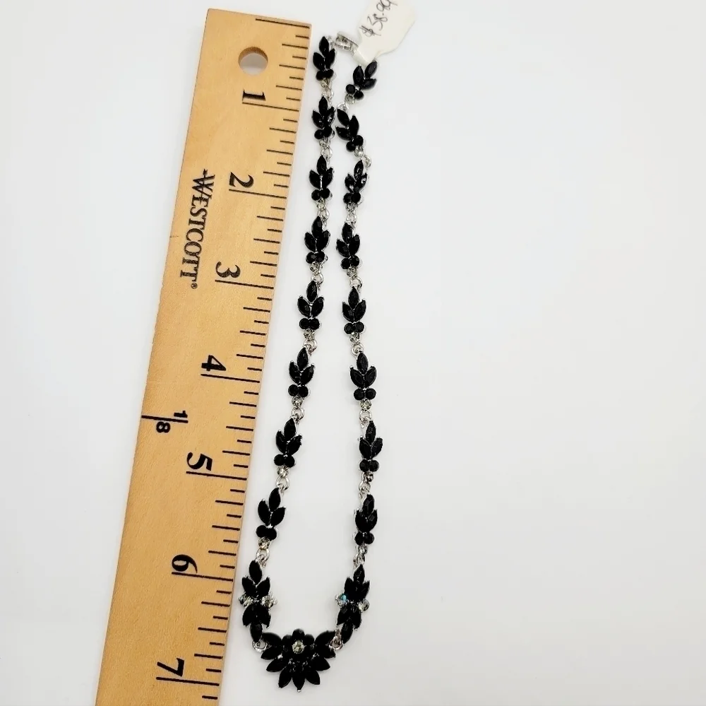 NWT  Rhodium plated Silver Black Necklace Earring Set